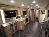 2016 Newmar Canyon Star Photo #11