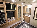 2016 Newmar Canyon Star Photo #19
