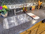 2015 Newmar Canyon Star Photo #60