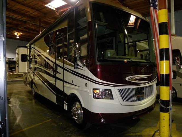 2014 Newmar Canyon Star Photo