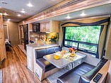 2015 Newmar Canyon Star Photo #5