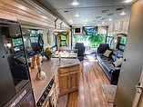 2015 Newmar Canyon Star Photo #16