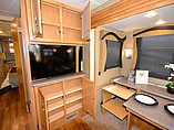 2015 Newmar Canyon Star Photo #23