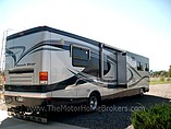 2004 Newmar Dutch Star Photo #2