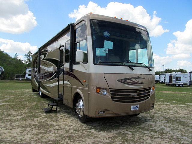 2013 Newmar Canyon Star Photo