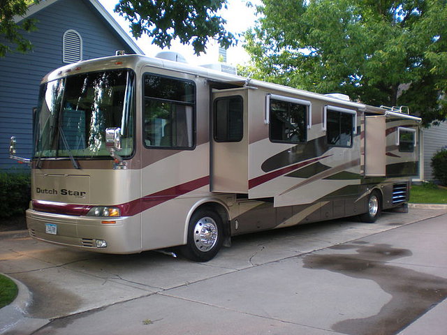 2003 Newmar Dutch Star Photo