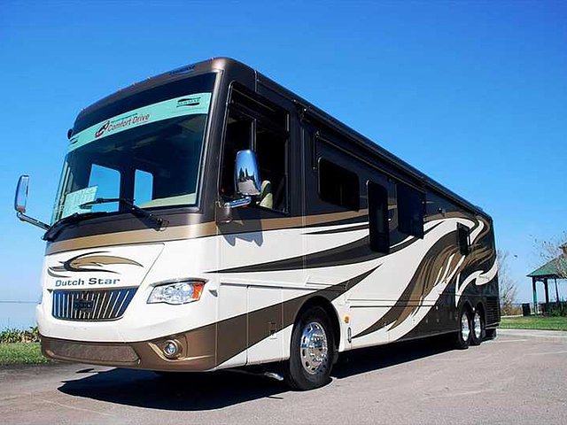 2014 Newmar Dutch Star Photo