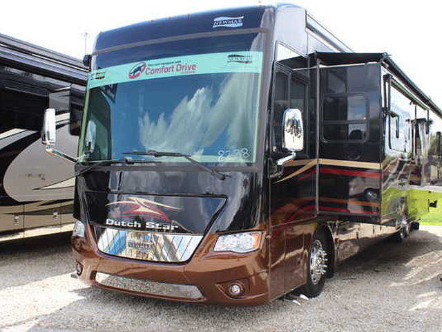2015 Newmar Dutch Star Photo