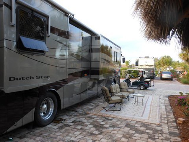 2006 Newmar Dutch Star Photo