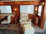 2010 Newmar Dutch Star Photo #5