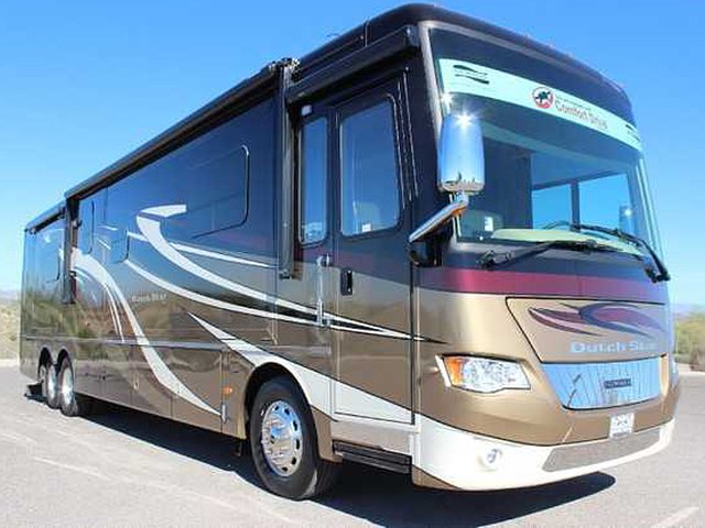 2014 Newmar Dutch Star Photo