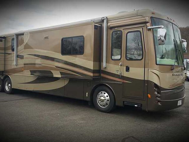 2006 Newmar Dutch Star Photo