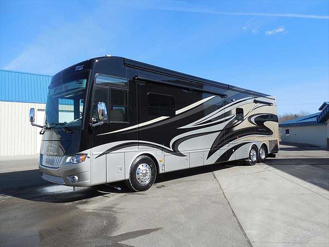 2015 Newmar Dutch Star Photo