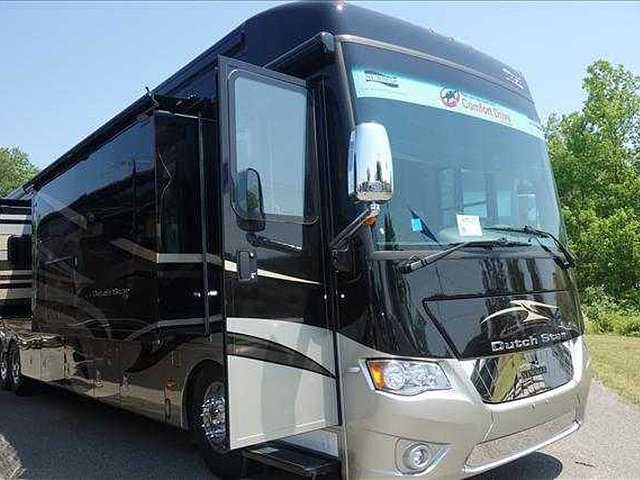 2015 Newmar Dutch Star Photo