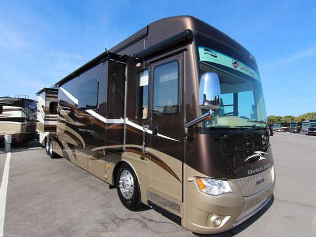 2015 Newmar Dutch Star Photo