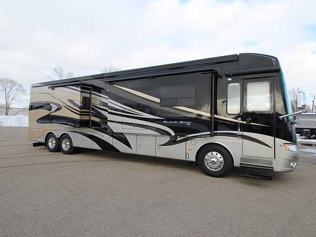 2015 Newmar Dutch Star Photo