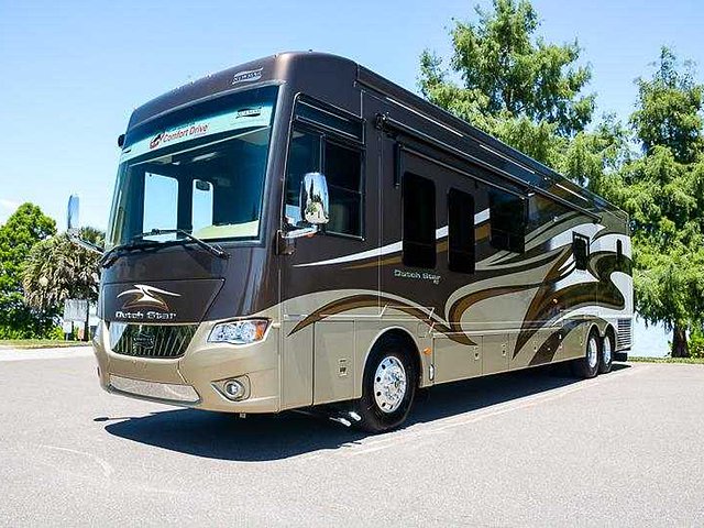 2015 Newmar Dutch Star Photo