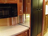 2004 Newmar Essex Photo #9