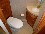 2004 Newmar Essex Photo #17