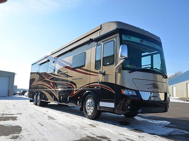 2015 Newmar Dutch Star Photo