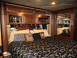 2010 Newmar Essex Photo #27