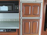 2001 Newmar Kountry Aire Photo #13