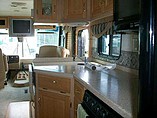 2004 Newmar Kountry Star Photo #24
