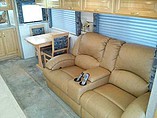 2004 Newmar Kountry Star Photo #16
