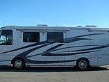 2004 Newmar Kountry Star Photo #2