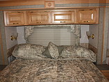 2004 Newmar Kountry Star Photo #8
