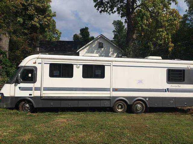 1995 Newmar Kountry Star Photo