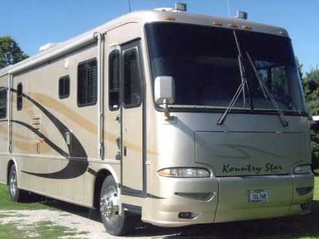 2003 Newmar Kountry Star Photo