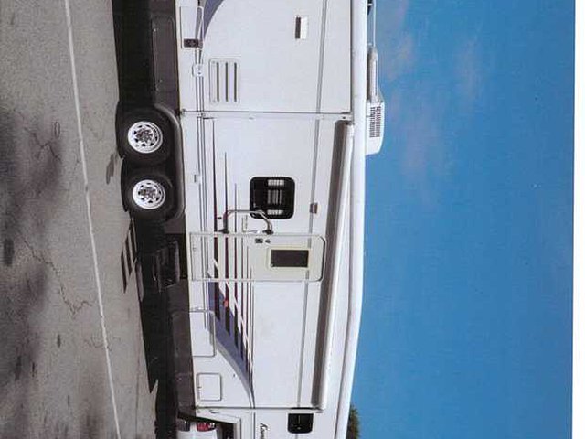 1998 Newmar Kountry Star Photo