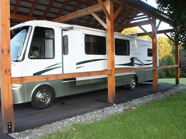 2004 Newmar Kountry Star Photo