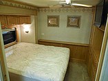 2003 Newmar Mountain Aire Photo #20