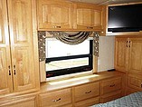 2004 Newmar Mountain Aire Photo #18