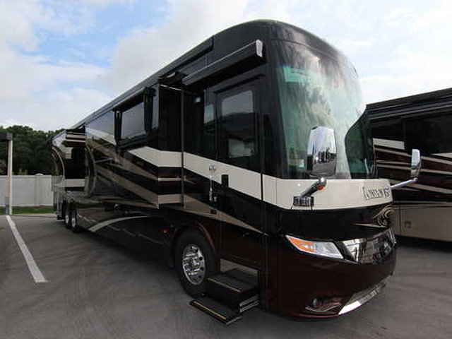 2015 Newmar London Aire Photo