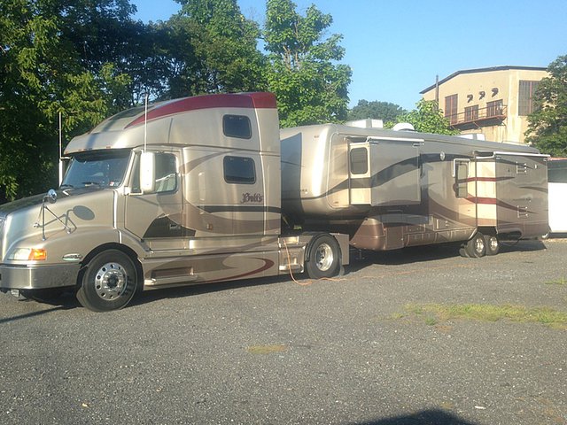 2003 Newmar Mountain Aire Photo
