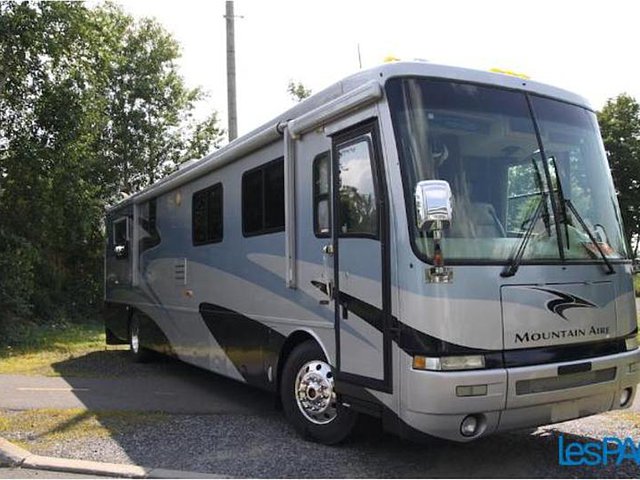 2003 Newmar Mountain Aire Photo