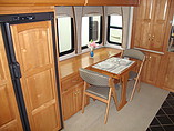 2002 Newmar Mountain Aire Photo #13