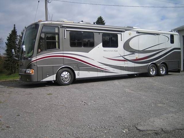 2006 Newmar Mountain Aire Photo