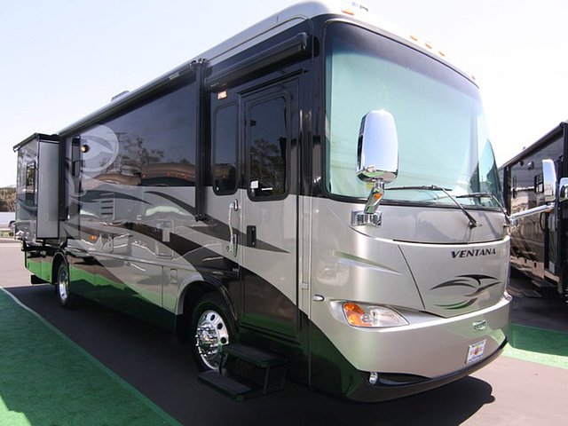 2010 Newmar Ventana Photo