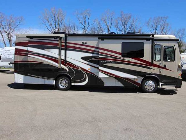 2015 Newmar Ventana Photo