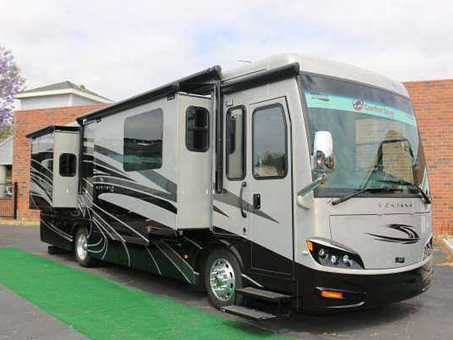 2015 Newmar Ventana Photo