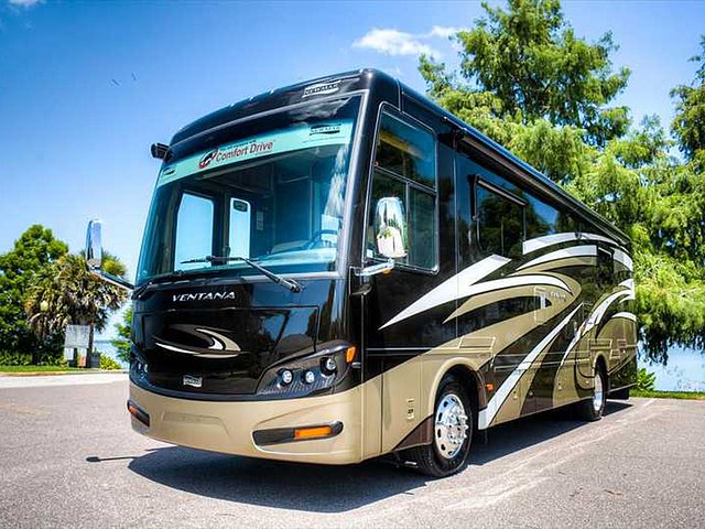 2015 Newmar Ventana Photo