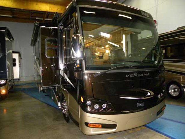 2015 Newmar Ventana Photo