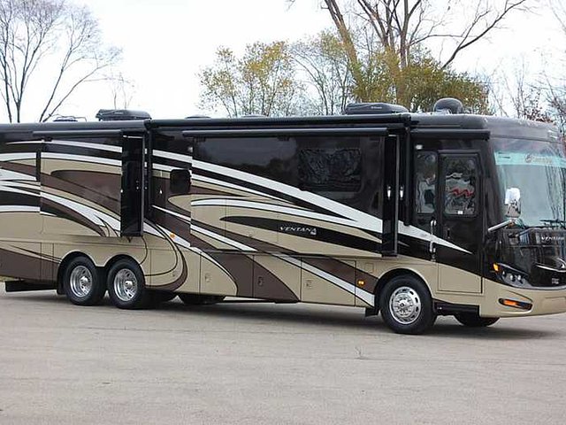 2015 Newmar Ventana Photo