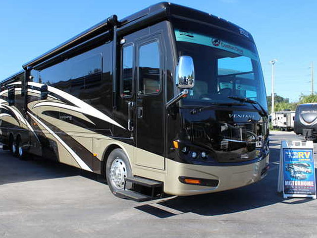 2015 Newmar Ventana Photo