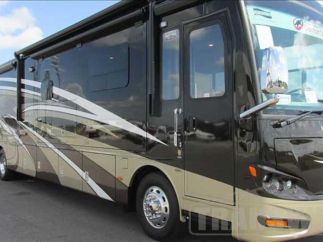 2015 Newmar Ventana Photo