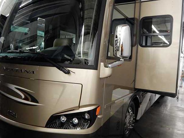 2015 Newmar Ventana Photo